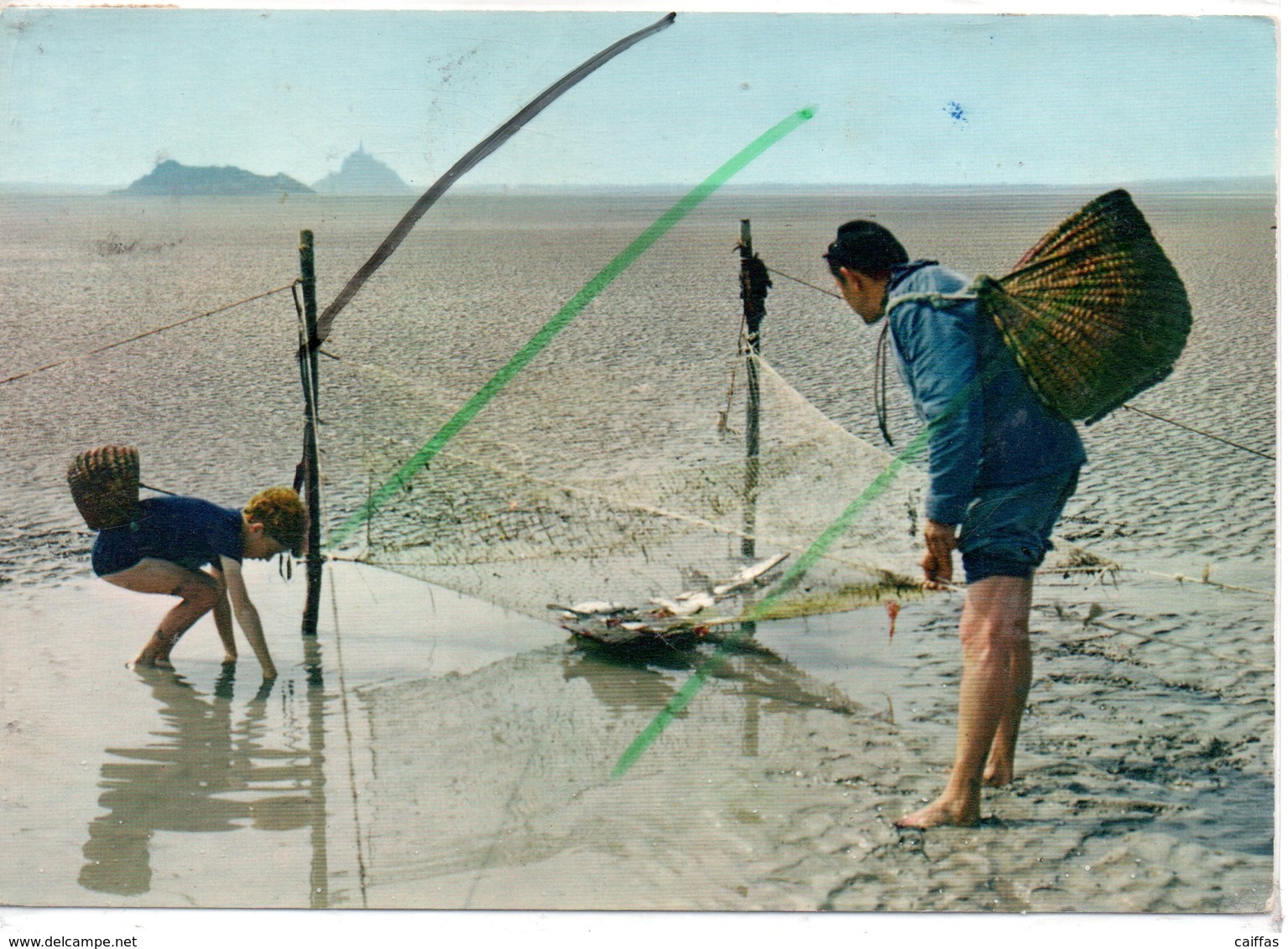 PECHEURS DANS LA BAIE DU MONT SAINT MICHEL (pêcheurs De Saumons) - Autres & Non Classés