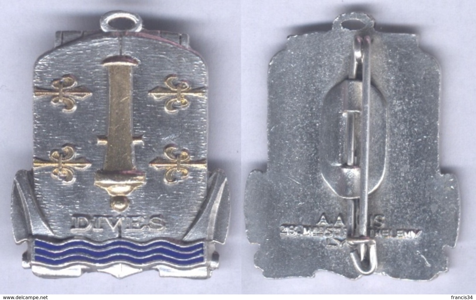 Insigne Du Bâtiment De Débarquement Le Dives - Navy