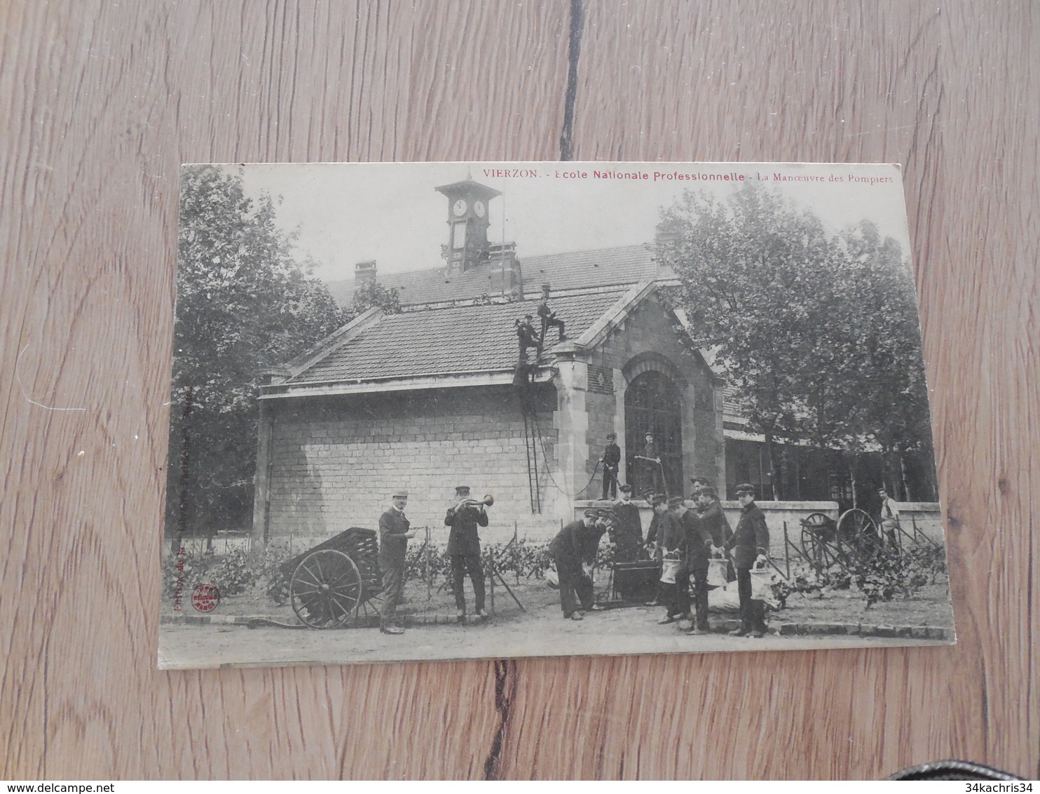 CPA Thème Sapeur Pompier Vierzon école Nationale Professionnelle La Manœuvre Des Pompiers - Feuerwehr