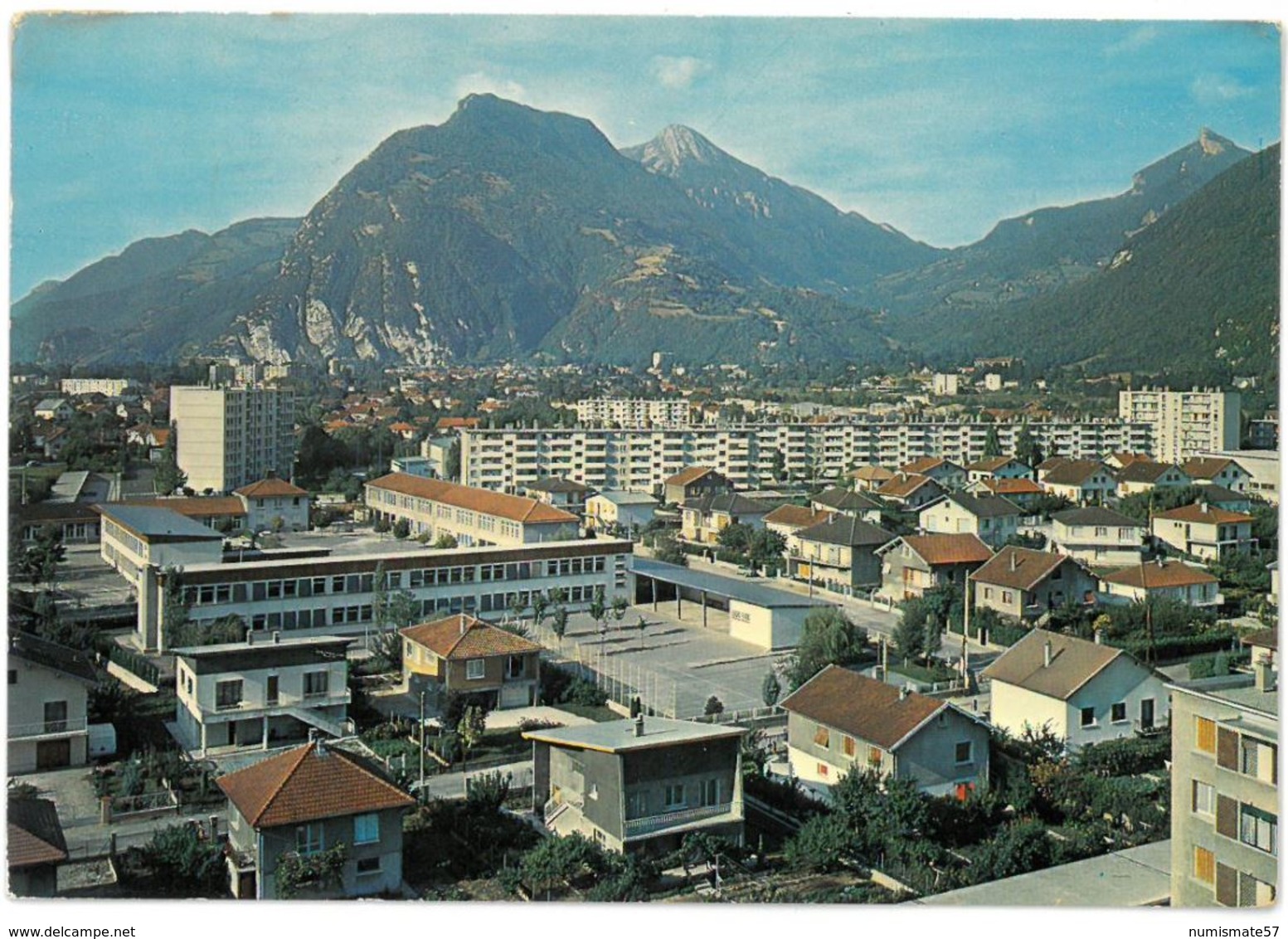 CP SAINT EGREVE - Quartier PREDIEU Et Les Ecoles - Au Fond , CHAMECHAUDE Et La PINEA - Otros & Sin Clasificación