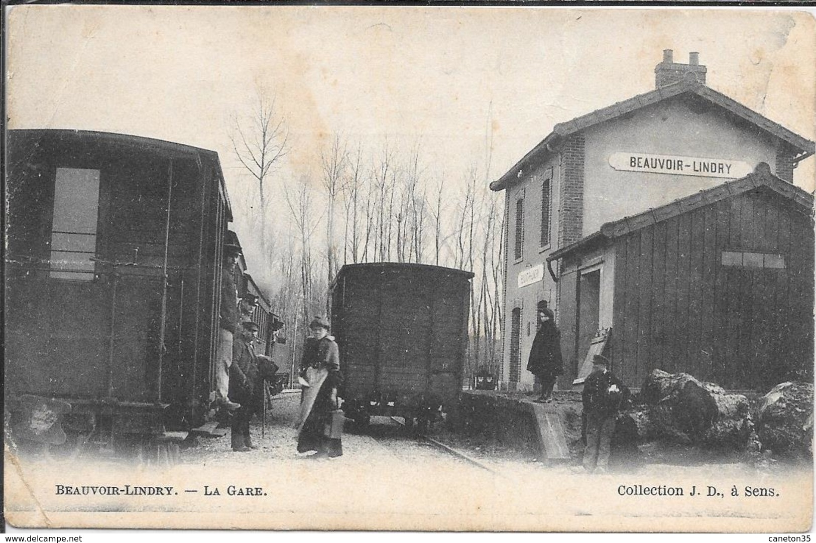 Beauvoir Lendry La Gare - Pli Angle Voir Verso - Autres & Non Classés