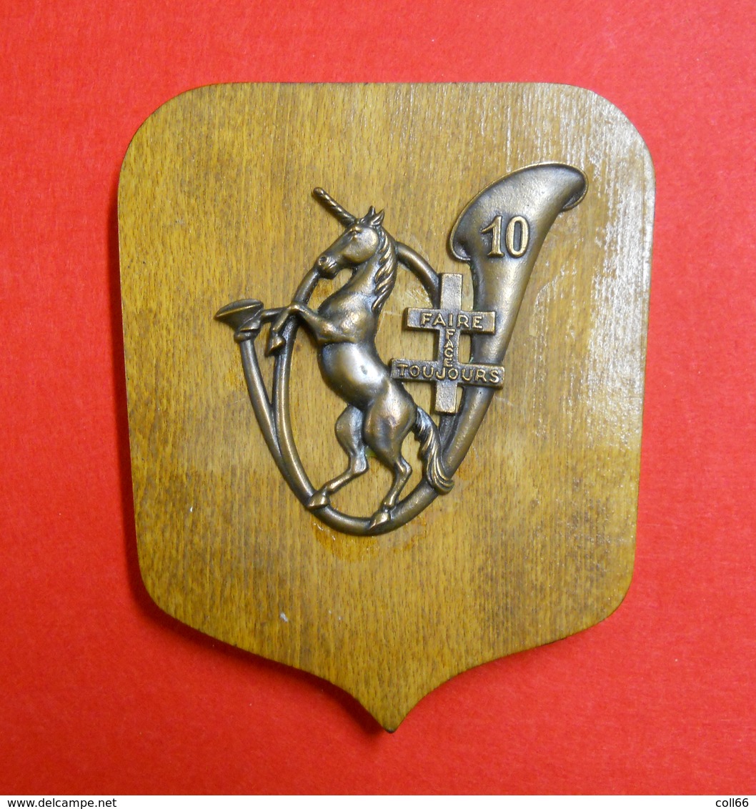 RARE 10 BCA Bataillon Chasseurs Alpins Dissous En 1947 Médaille Insigne Cuivre Rouge Sur Bois 19x15,5cm Licorne - France