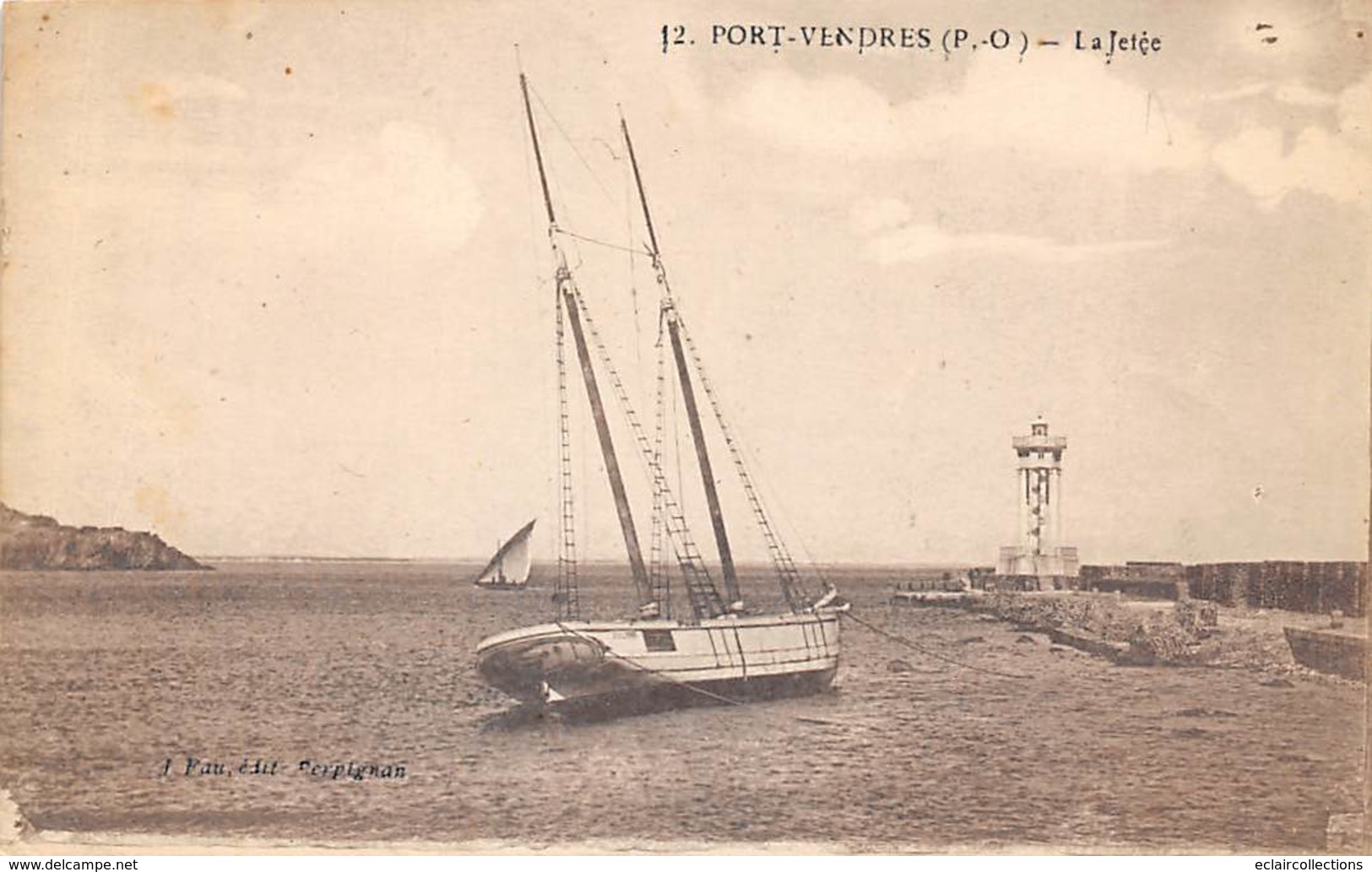 Port Vendres          66       La Jetée  Et Le Phare           (voir Scan) - Port Vendres