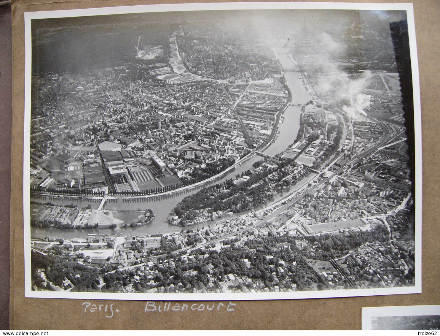 Album D'un Aviateur 76 Photos Aériennes Années 30 Paris éboulement Lyon Marseille Autodrome Montléry Bagne île De Ré +++ - Albums & Collections