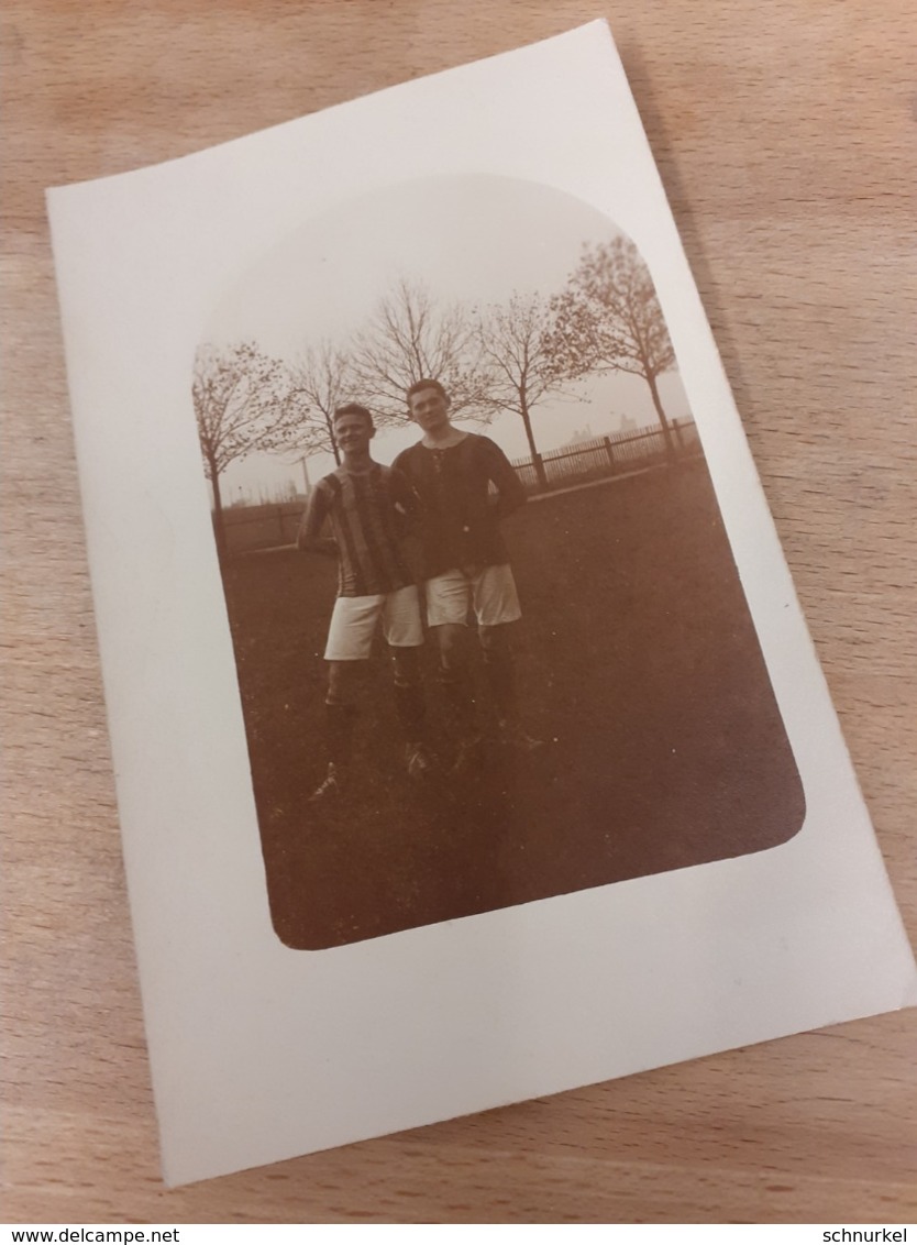 MAENNER IN DEUTSCHLAND DAZUMAL - ZWEI SPORTSFREUNDE - FUSSBALL - LEIPZIG - 9.12.1910 - MAENNERFREUNDSCHAFT - Sports