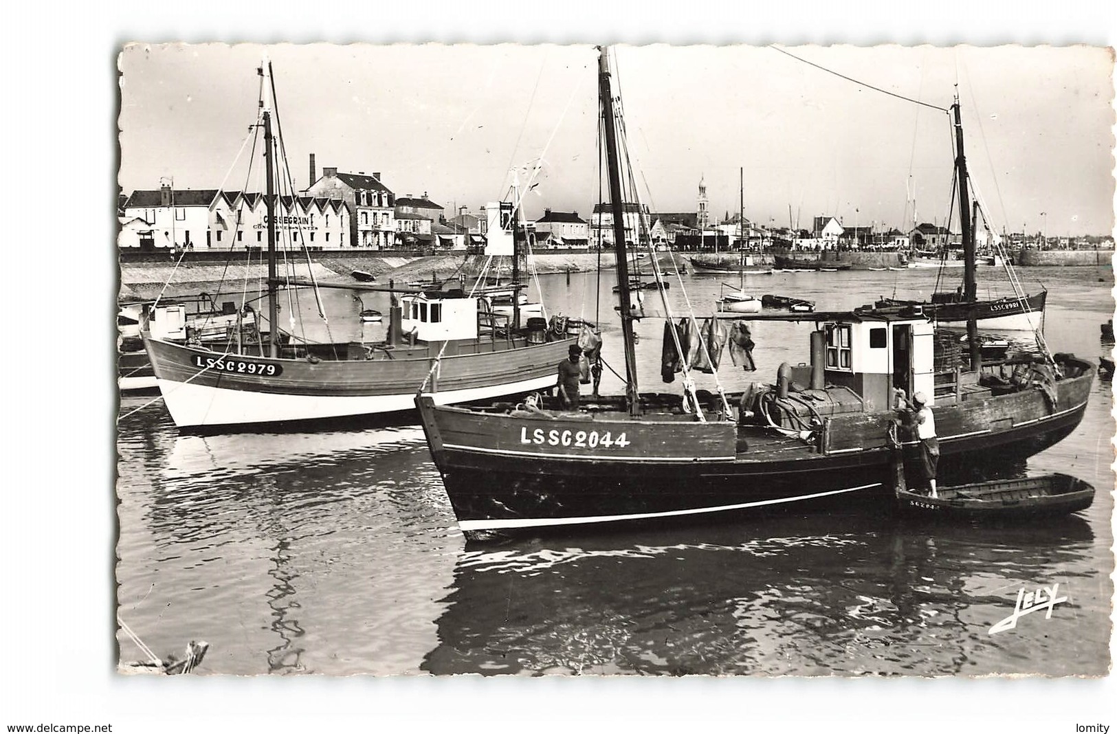 85 Saint Gilles Croix De Vie Port Rentrée Des Sardiniers CPSM PF Cachet Flamme St Gilles Sur Vie 1960 Bateau Peche - Saint Gilles Croix De Vie