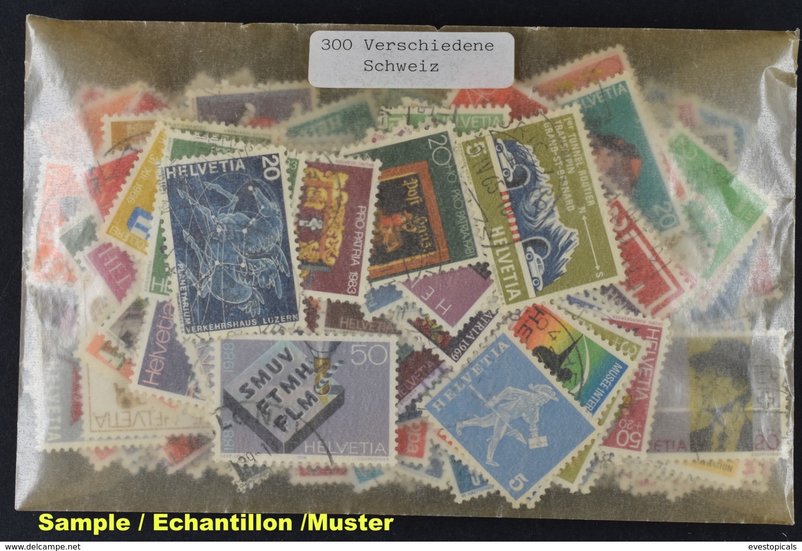 SWITZERLAND, 300 DIFFERENT STAMPS - Collections (sans Albums)