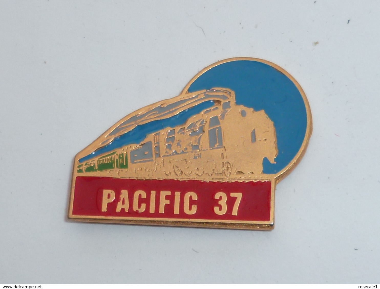 Pin's LOCOMOTIVE PACIFIC 37 - TGV