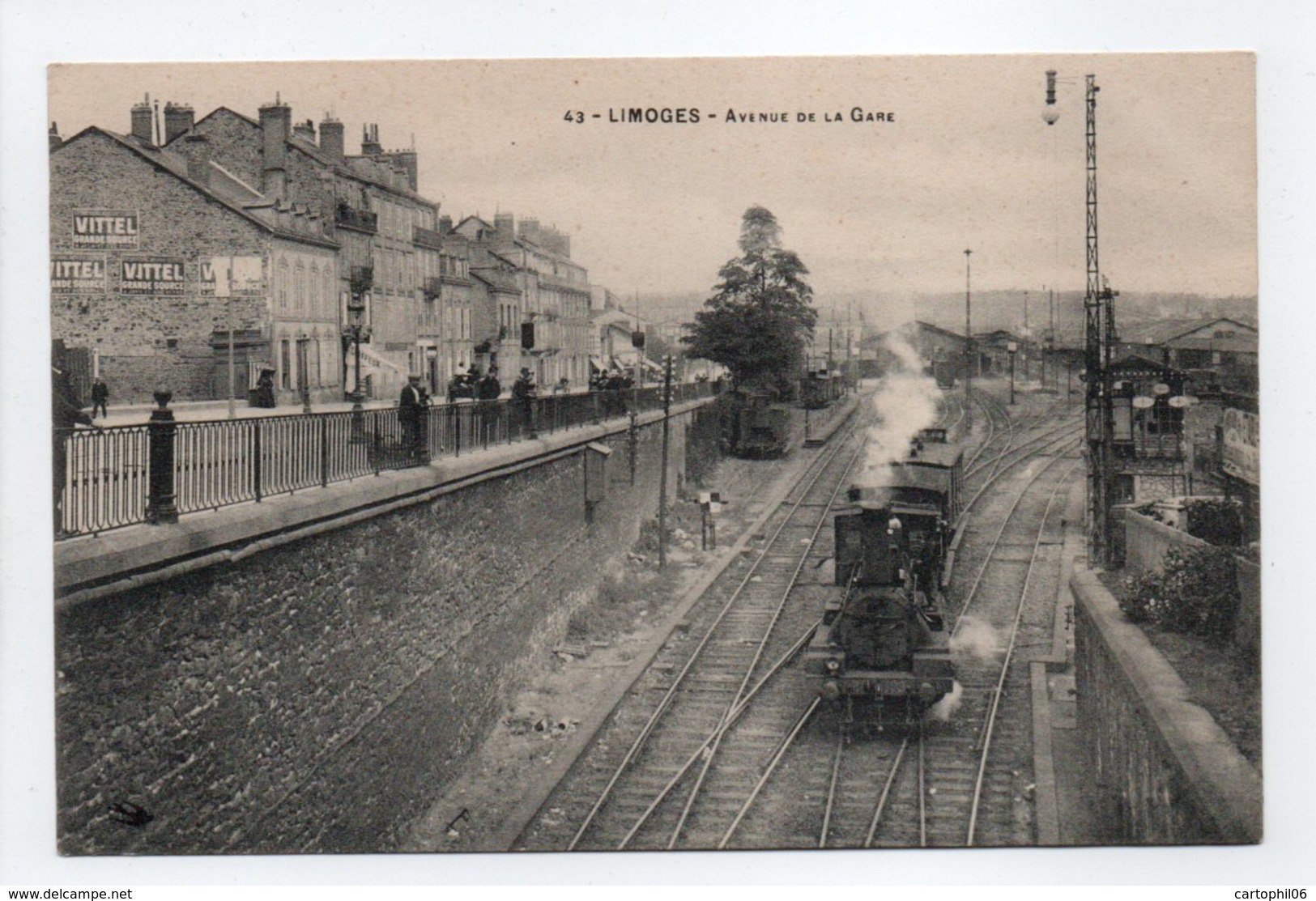 - CPA LIMOGES (87) - Avenue De La Gare (avec Train à Vapeur) - - Limoges