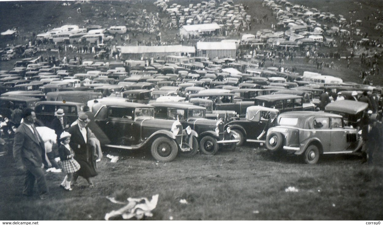 550D....PAYOLLE. Parking En Haut Du Col .Etape Du Tour De France (Photo) - Autres & Non Classés