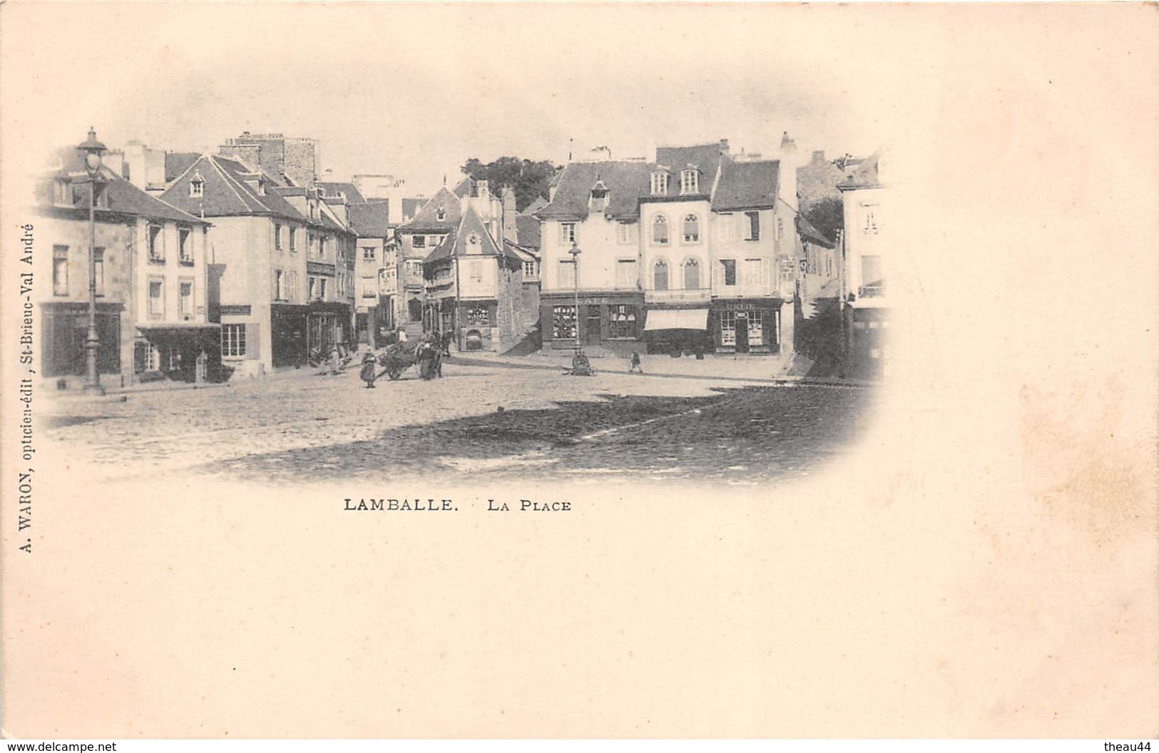 ¤¤  -  LAMBALLE   -  La Place      -  ¤¤ - Lamballe