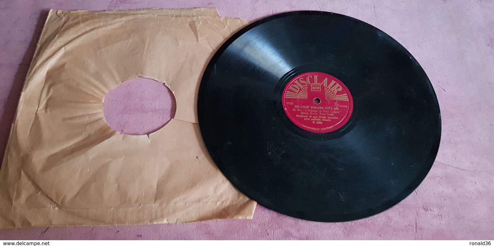 78 T - Disques pour Gramophone - disque vinyle 78 t Musique de Film LE  BILLET DE MILLE : L'ARGENT FAIT LE BONHEUR et L'AUBERGE DU PETIT DRAGON :  UN COUP