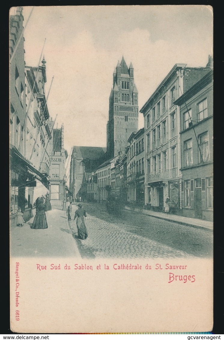 BRUGGE  RUE SUD DU SABLON ET LA CATHEDRALE DU ST.SAVEUR - Brugge