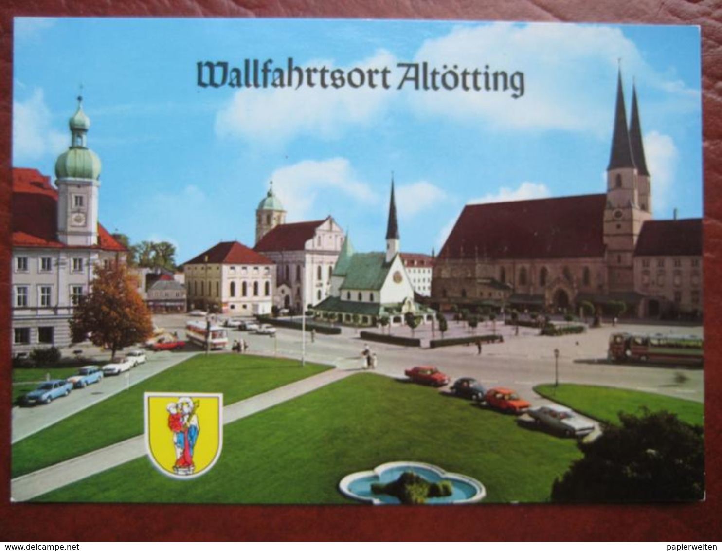 Altötting - Kapellplatz / Auto (VW Käfer Etc), Autobus - Altötting