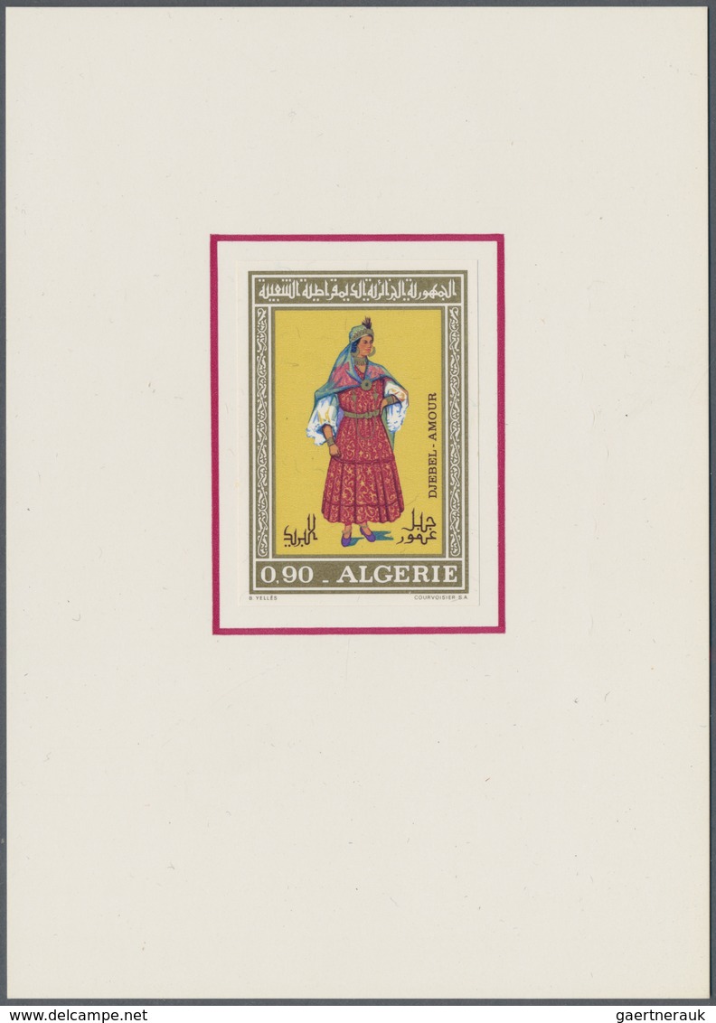 Algerien: 1963/2001, Collection Of Apprx. 132 Different Epreuve De Luxe/presentation Cards. - Cartas & Documentos