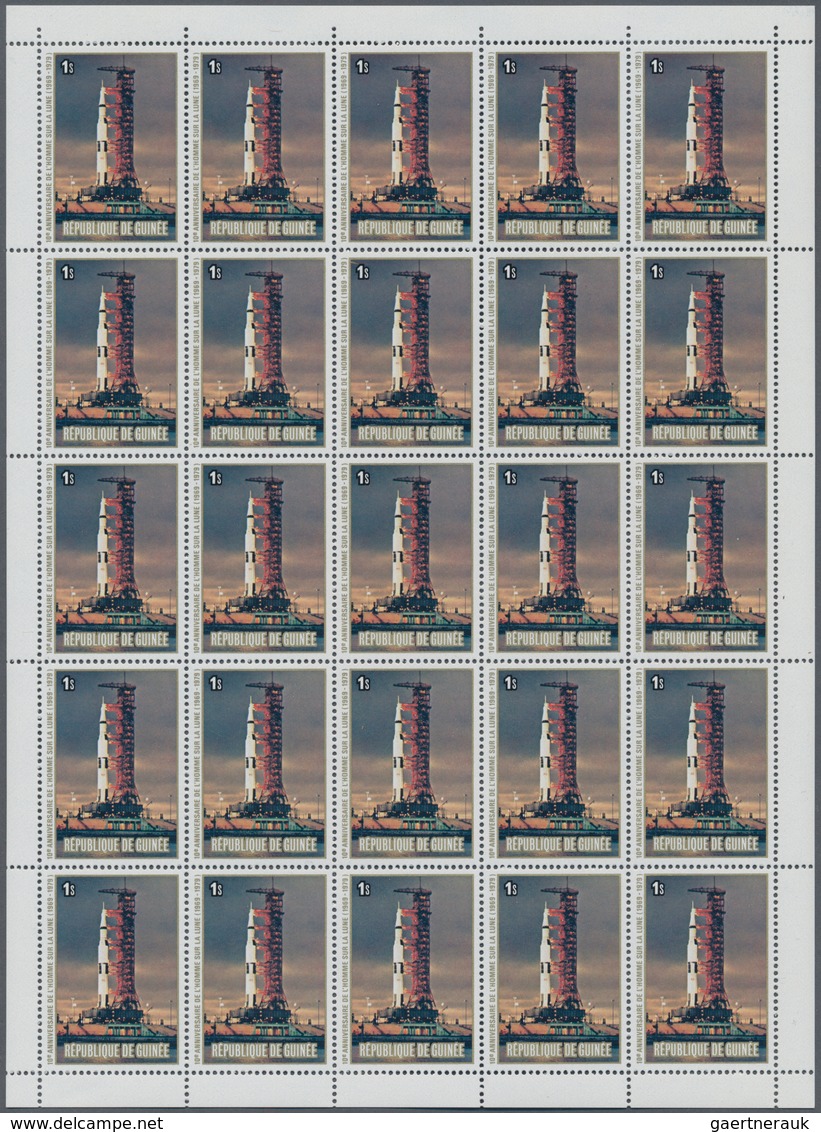 Guinea: 1980, First Moon Landing, Guinea 500 X Michel No. 883/890 A Mint Never Hinged In Full Sheets - República De Guinea (1958-...)