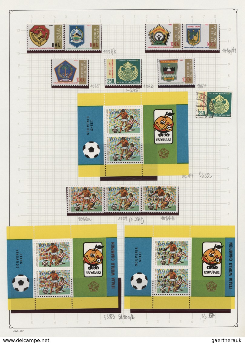 Indonesien: 1870-2008: Comprehensive Collection Of Mint And Used Stamps Plus Miniature Sheets, Hundr - Indonesia