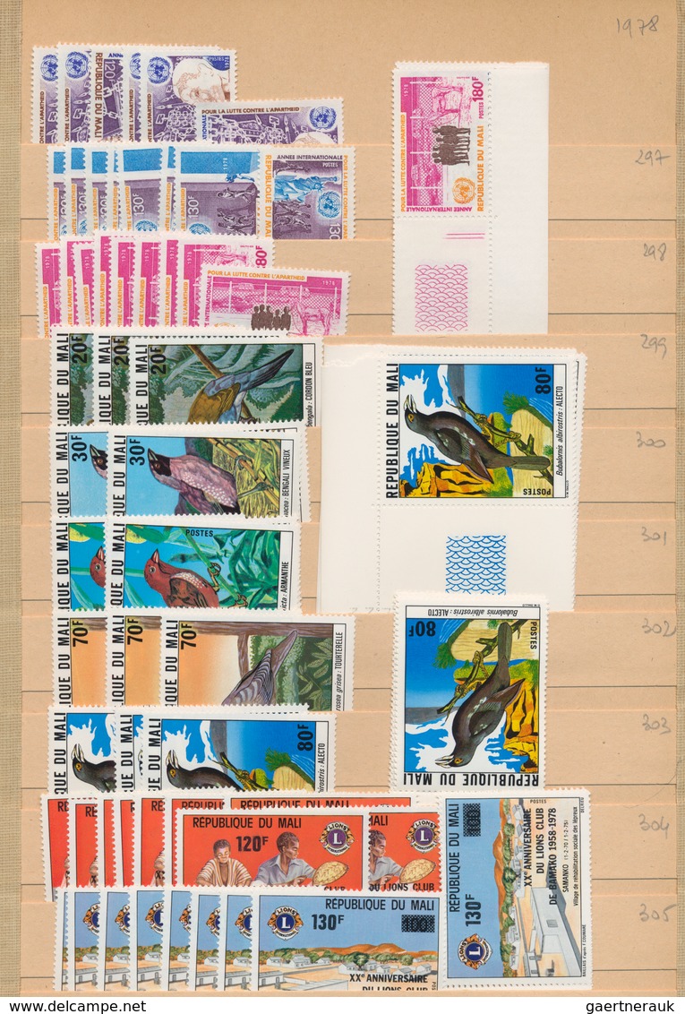 Mali: 1959/1992, Comprehensive Almost Exclusively MNH Holding In Four Thick Albums, Comprising Defin - Mali (1959-...)