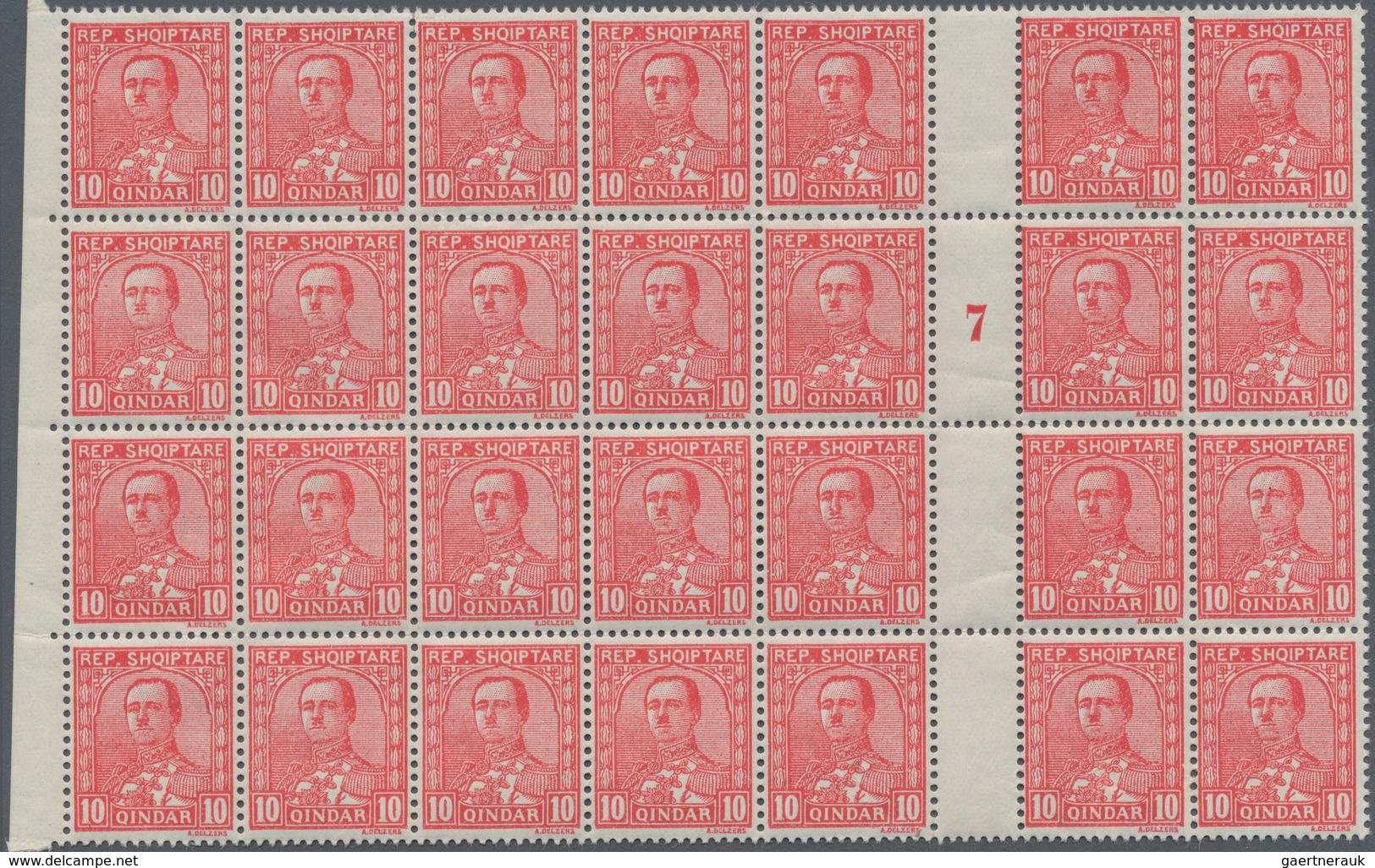 Albanien: 1928, Unissued King Zogu Stamp 10q. Red WITHOUT OVERPRINT In A Lot With Approx. 1.700 Stam - Albania