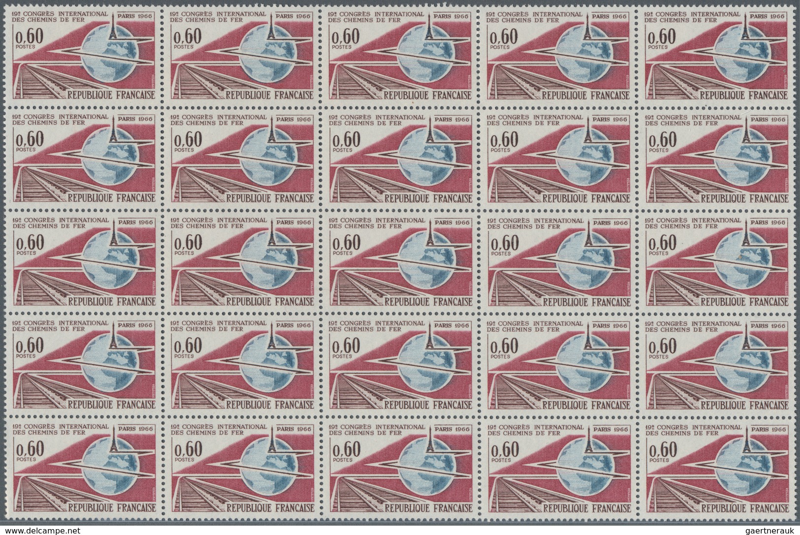 Frankreich: 1940/1966, comprehensive MNH stock, well filled and sorted on stockcards, mainly commemo