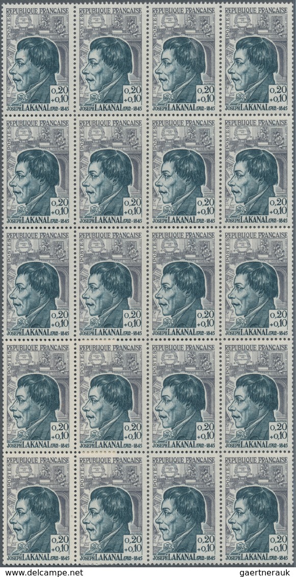 Frankreich: 1940/1966, comprehensive MNH stock, well filled and sorted on stockcards, mainly commemo