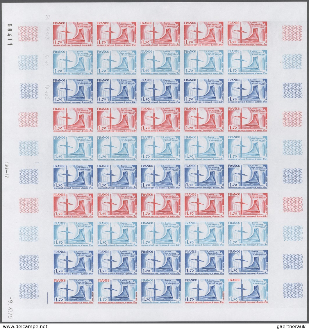 Frankreich: 1961/1979, France and area, IMPERFORATE COLOUR PROOFS, MNH assortment of 33 complete she