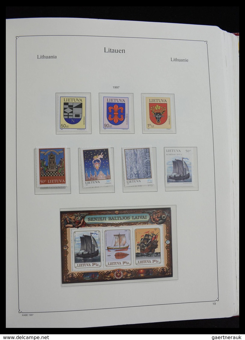 Litauen: 1918-2010: Well filled, MNH and mint hinged collection Lithuania 1918-2010 in Kabe album, i