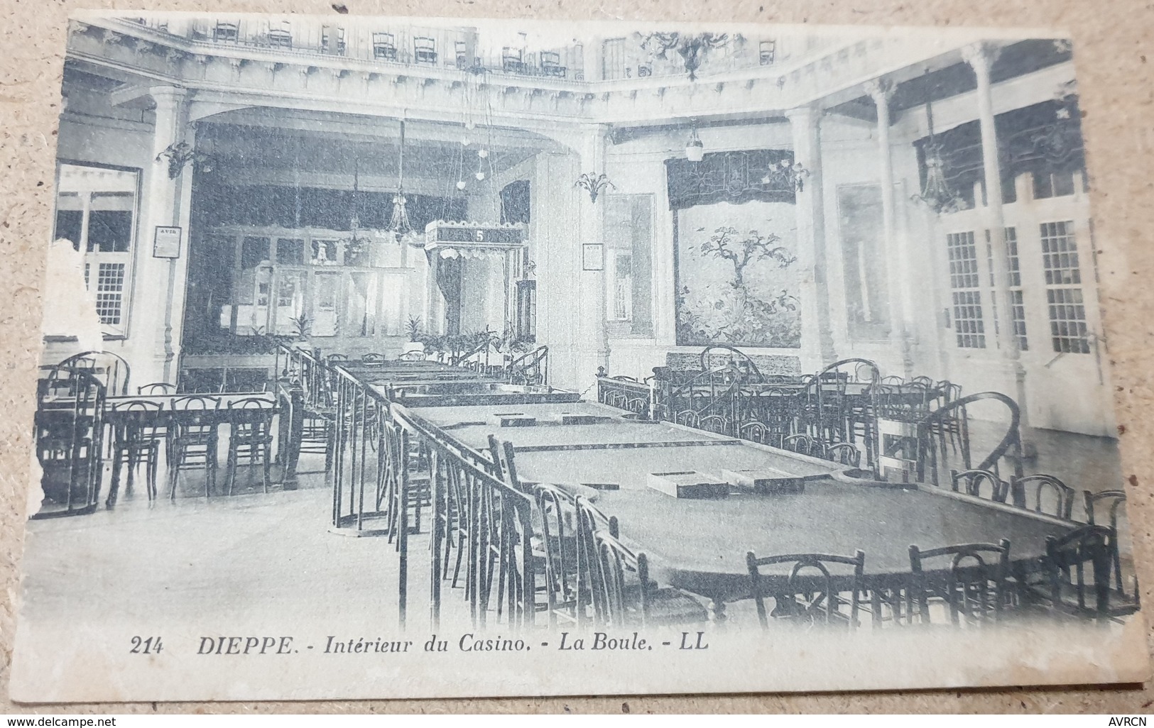 CPA N° 214 DIEPPE. Intérieur Du Casino. La Boule. L.L - Dieppe