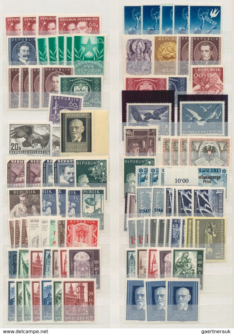 Österreich: 1900/2000 (ca.), Reichhaltiger Bestand Im 64seitigen Steckbuch, Alles Dicht Gesteckt Mit - Collections