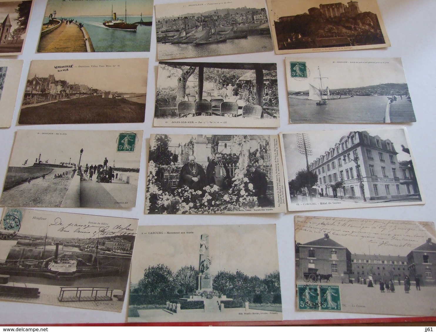 CALVADOS GROS LOT DE 250 CARTES POSTALES ANCIENNES SEMI MODERNES BELLE ANIMATION PEU DE LISIEUX ET CAEN QUELQUES DOUBLES