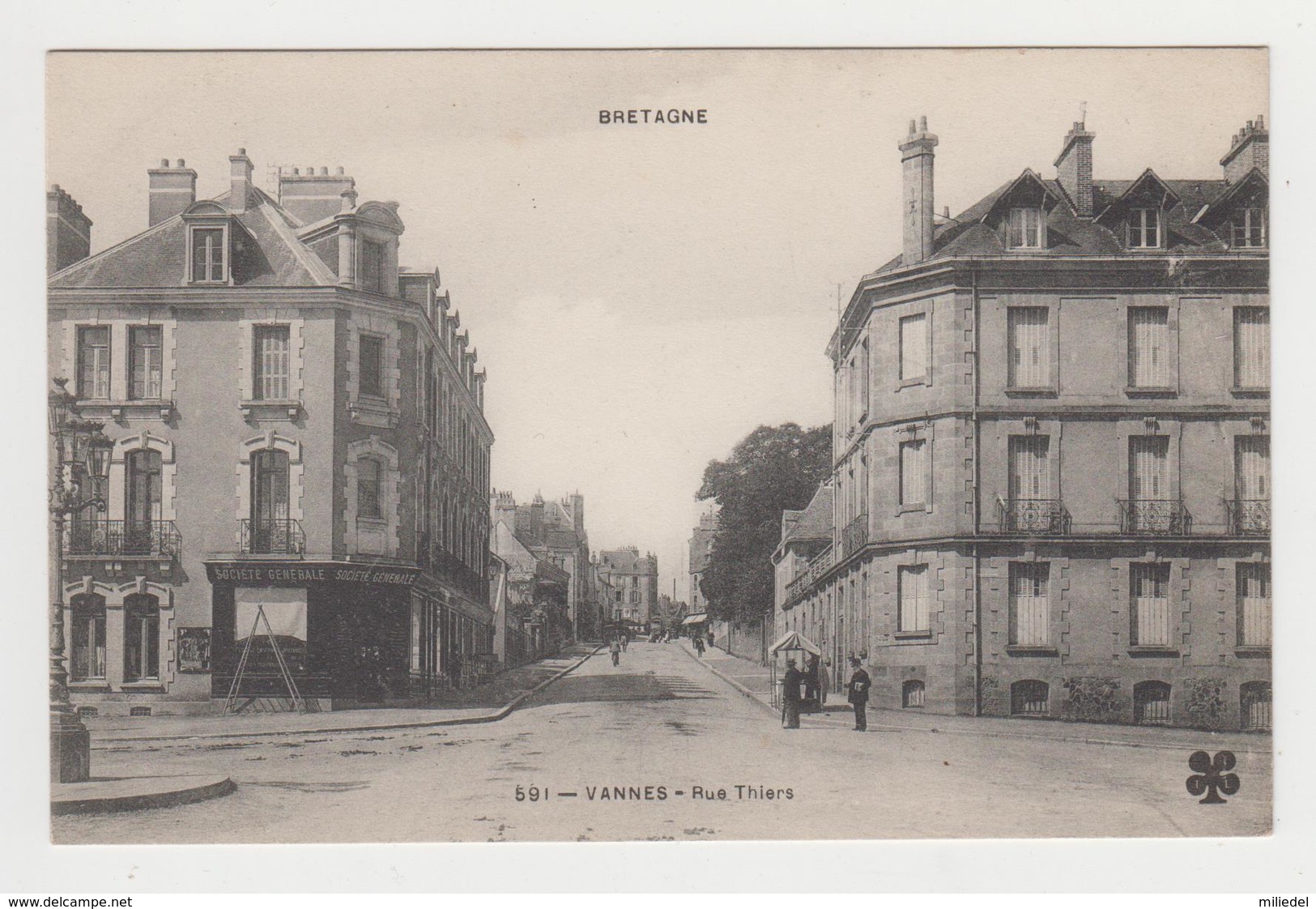 AC605 - VANNES - Rue Thiers - Société Générale - Vannes