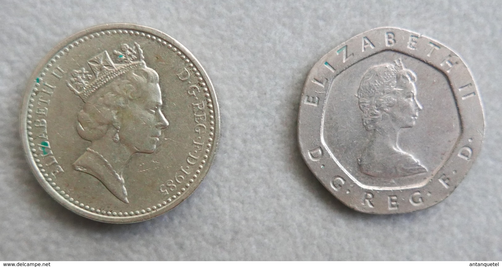 Lot 2 Monnaies Du Royaume-Uni—20 Pence 1982—1 Livre 1985 - Sonstige & Ohne Zuordnung