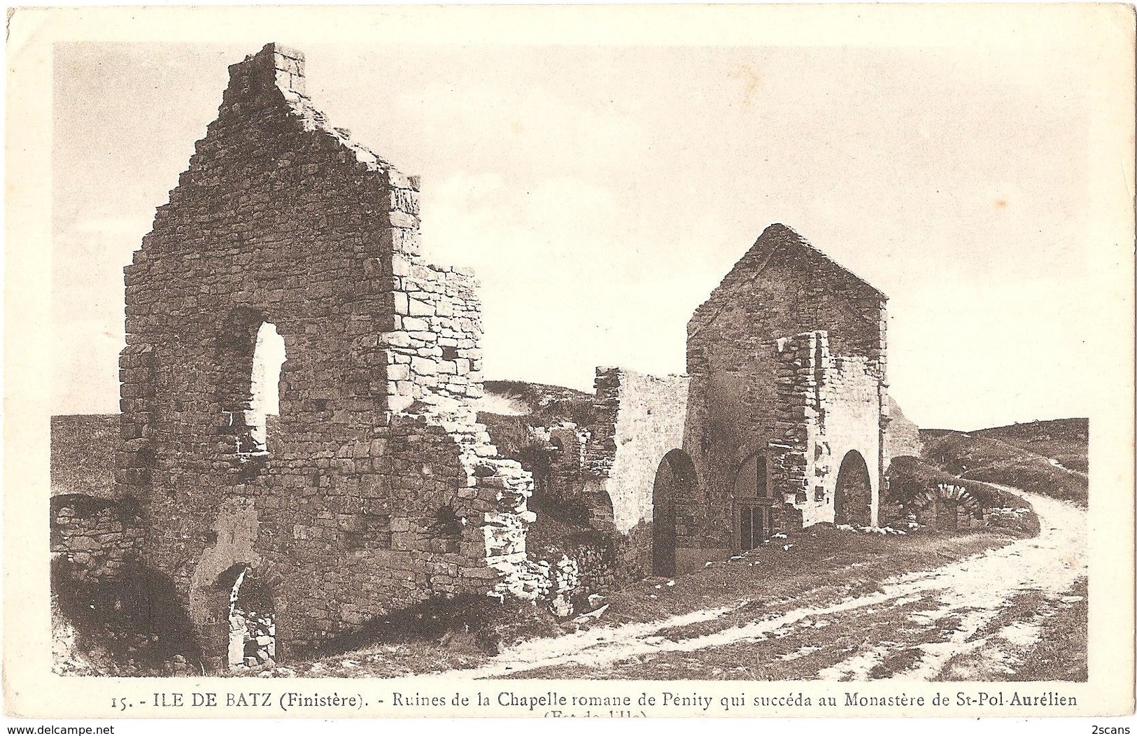 Dépt 29 - ÎLE-DE-BATZ - Ruines De La Chapelle Romane De Pénity Qui Succéda Au Monastère De Saint-Pol-Aurélien - Ile-de-Batz