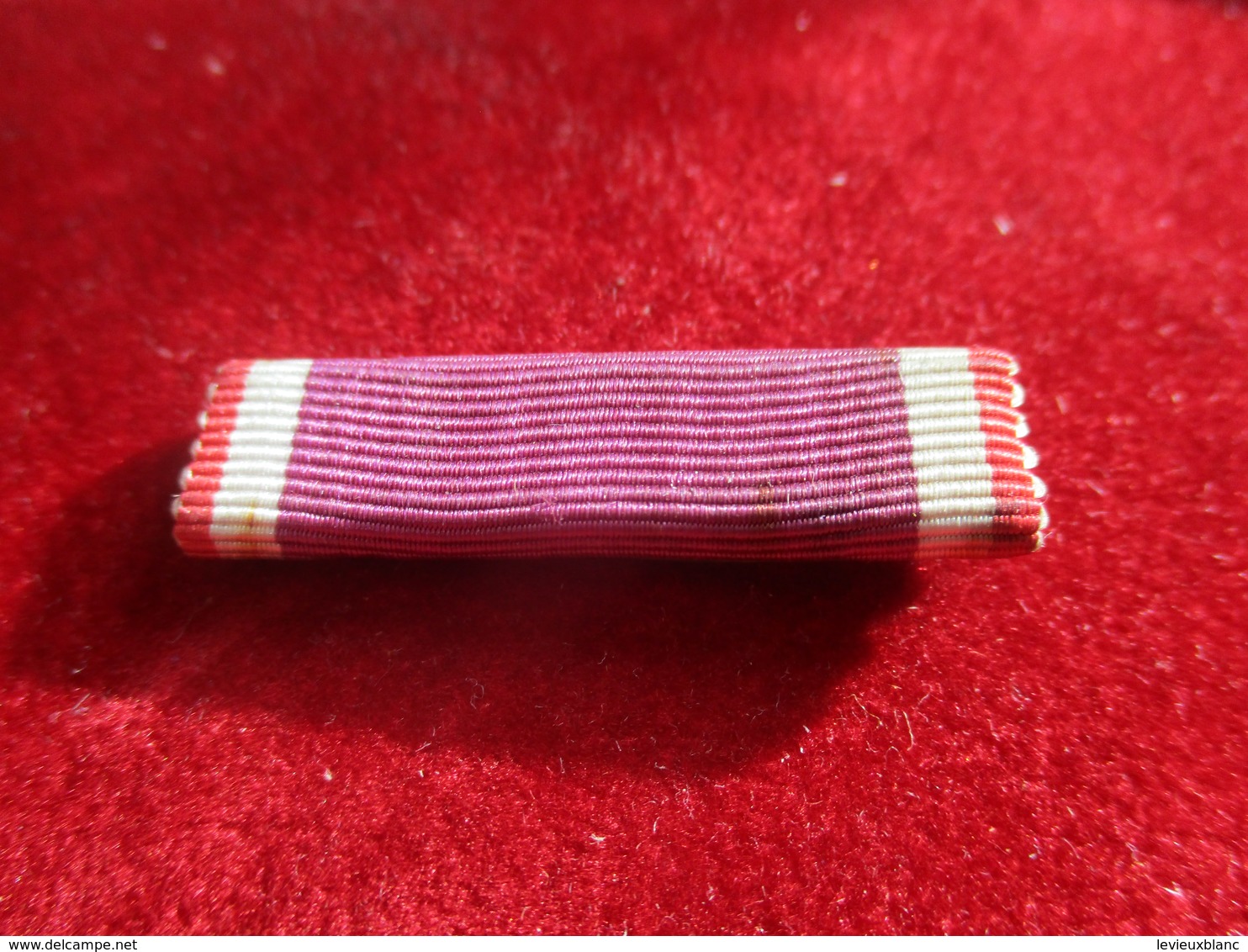 Barrette De Décoration/: Origine à Identifier/Vers 1930 - 1960  ?                        BAR115 - Autres & Non Classés