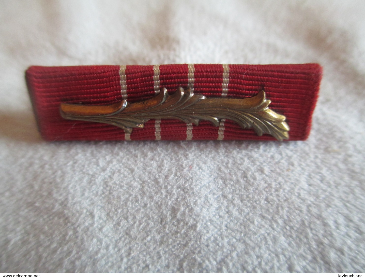 Barrette De Décoration/: Origine à Identifier/Vers 1930 - 1960  ?                        BAR117 - Autres & Non Classés