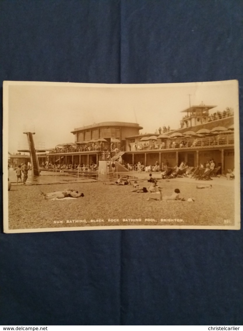 (U1) Brighton : Sun Bathing, Black Rock Bathing Pool.(Brighton: Bain De Soleil, Piscine De Roche Noire). - Brighton