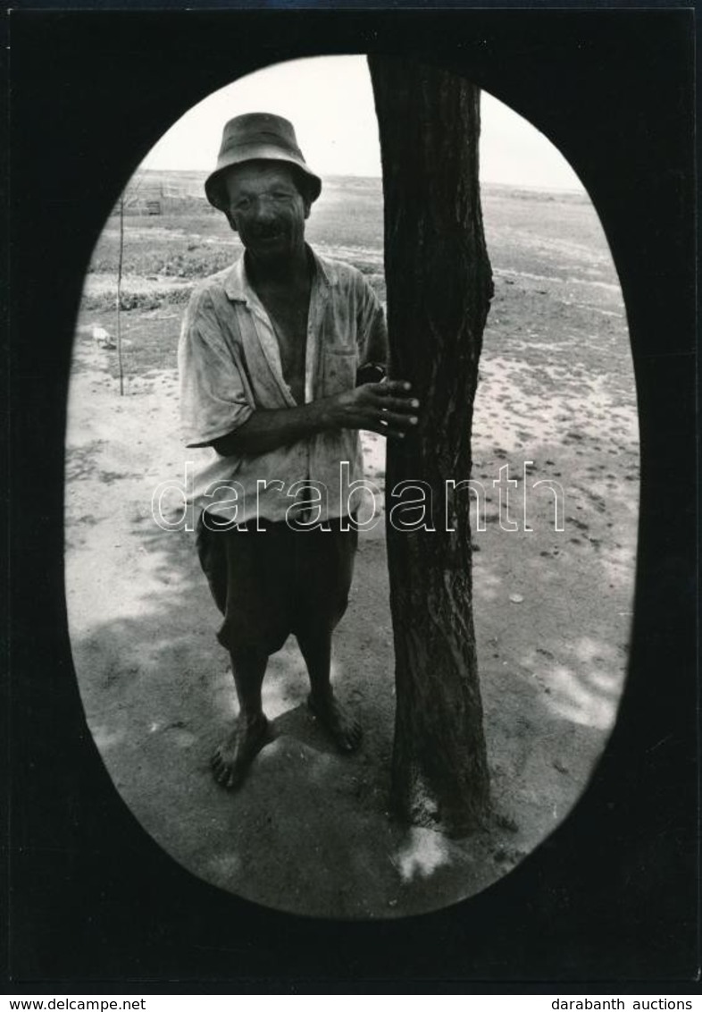 Cca 1975 Alföldi János: Tanyai Ember, Feliratozott, Vintage Fotóművészeti Alkotás, A Magyar Fotográfia Szociofotó Korsza - Otros & Sin Clasificación