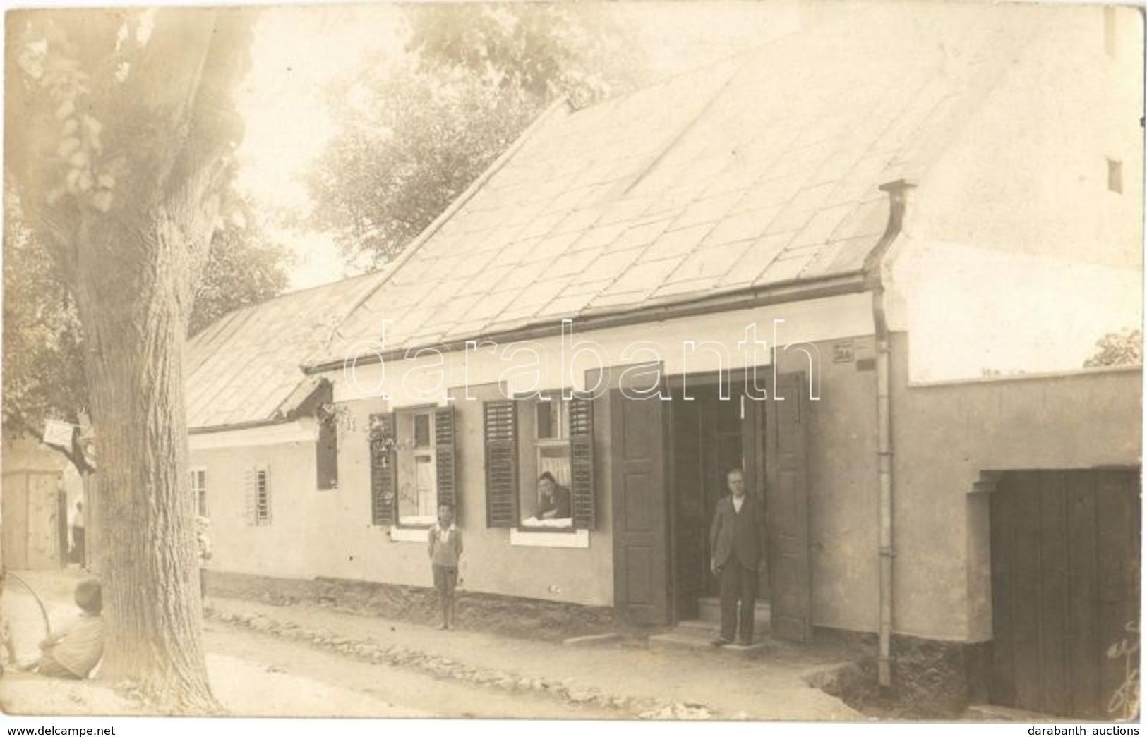 * T2 1928 Boksánbánya, Németbogsán, Deutsch-Bogsan, Bocsa Montana, Bocsa; Baumann üzlete, Kereskedés / Shops. Fotograf.  - Sin Clasificación