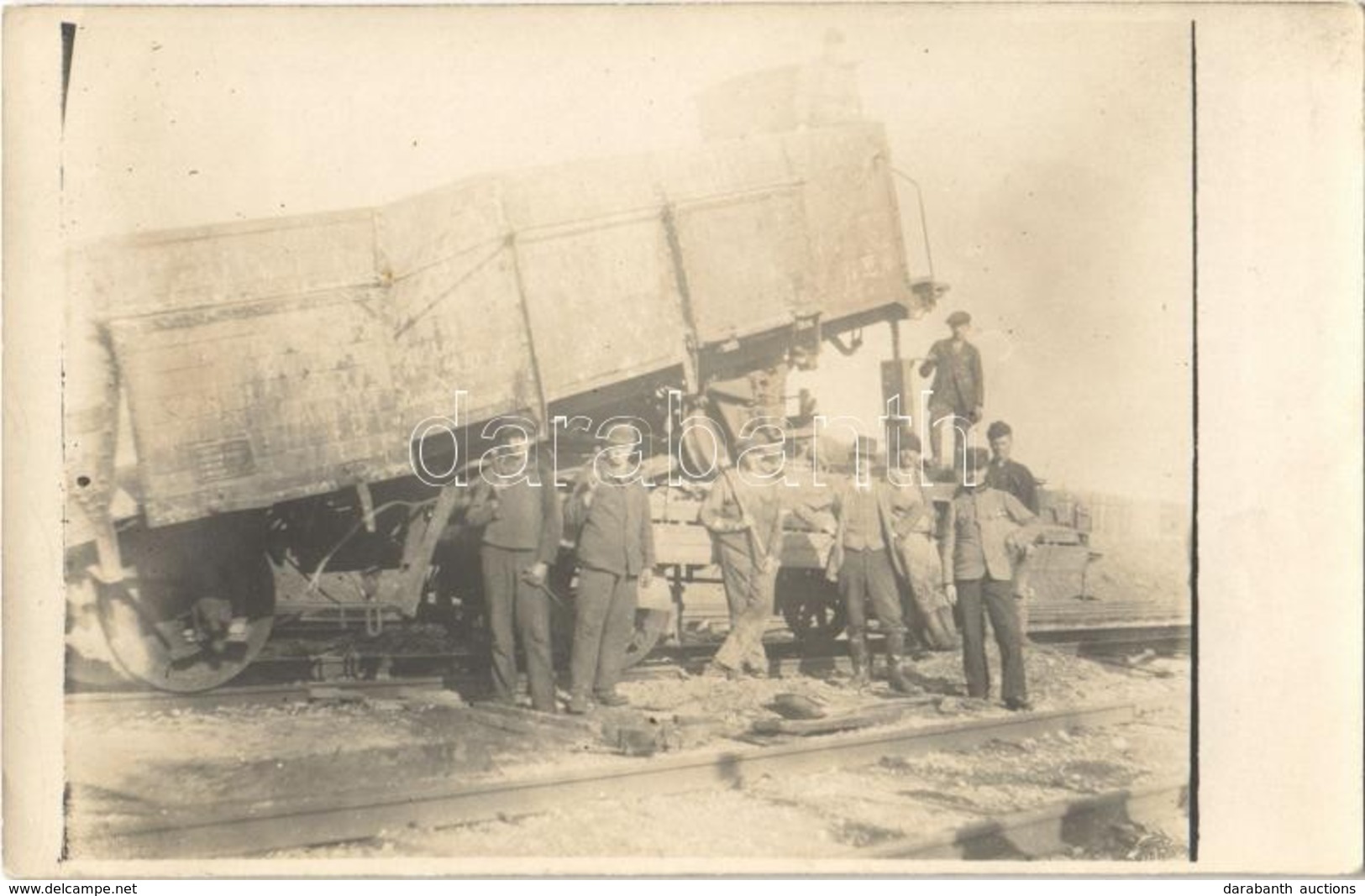 * T1/T2 Galánta, Vasutasok és Munkások A Vasútállomáson, Vonat / Delnici Na Draze / Workers At The Railway Station, Trai - Otros & Sin Clasificación