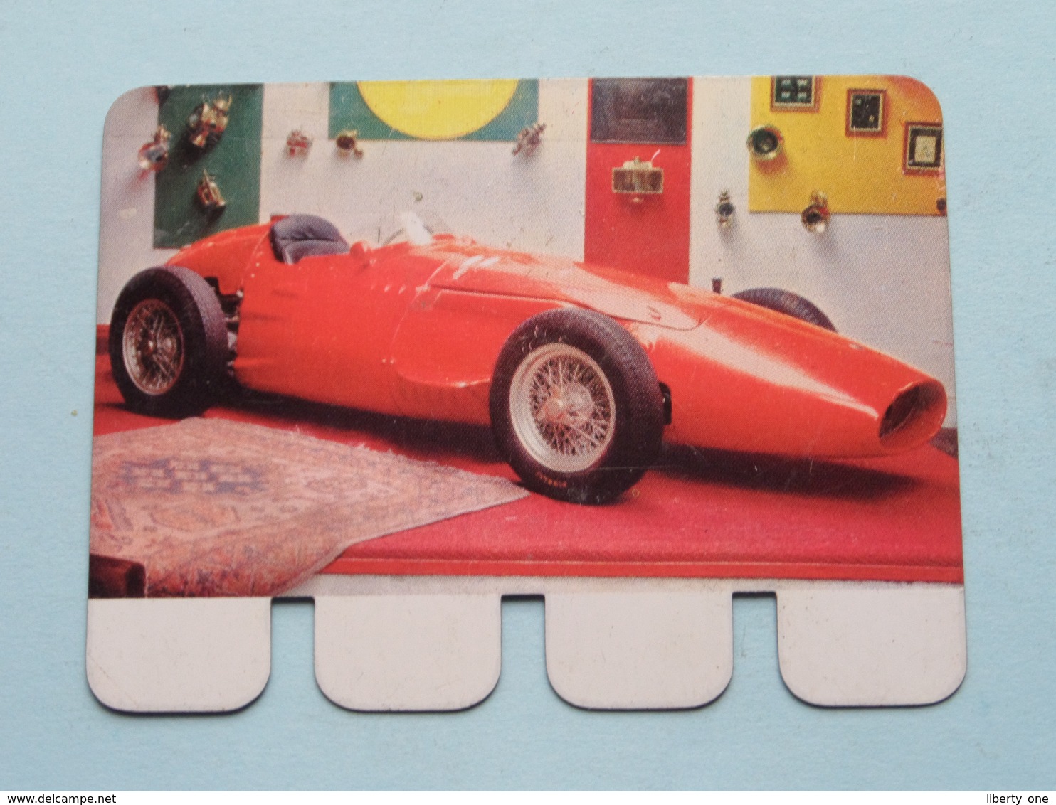 MASERATI De FANGIO - 1956  - Coll. N° 55 ( Plaquette C O O P - Voir Photo - Ifamétal Paris ) ! - Plaques En Tôle (après 1960)