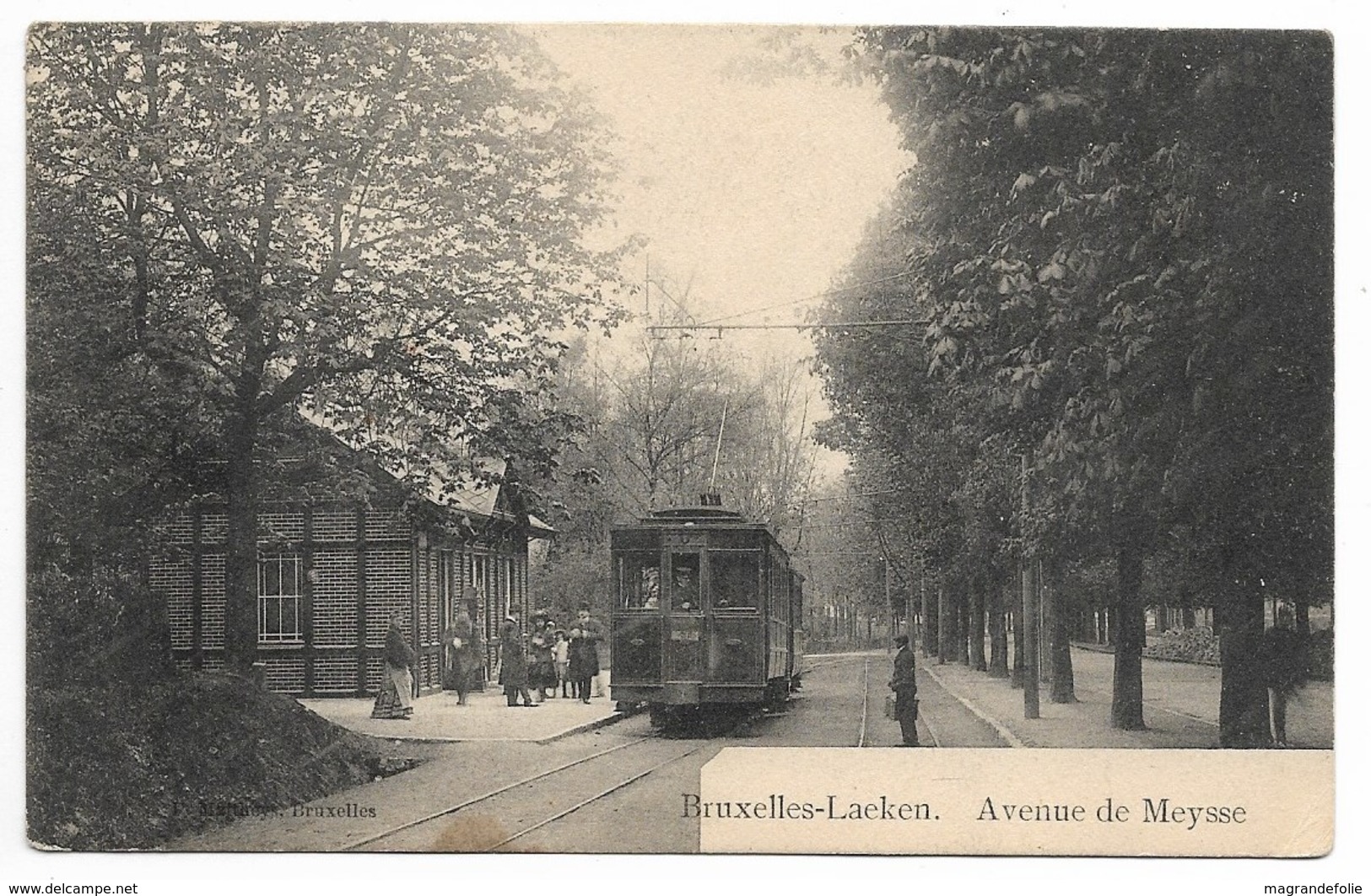 CPA PK  BRUXELLES LAEKEN  AVENUE DE MEYSSE  CARTE ANIMEE  TRAM - Andere & Zonder Classificatie