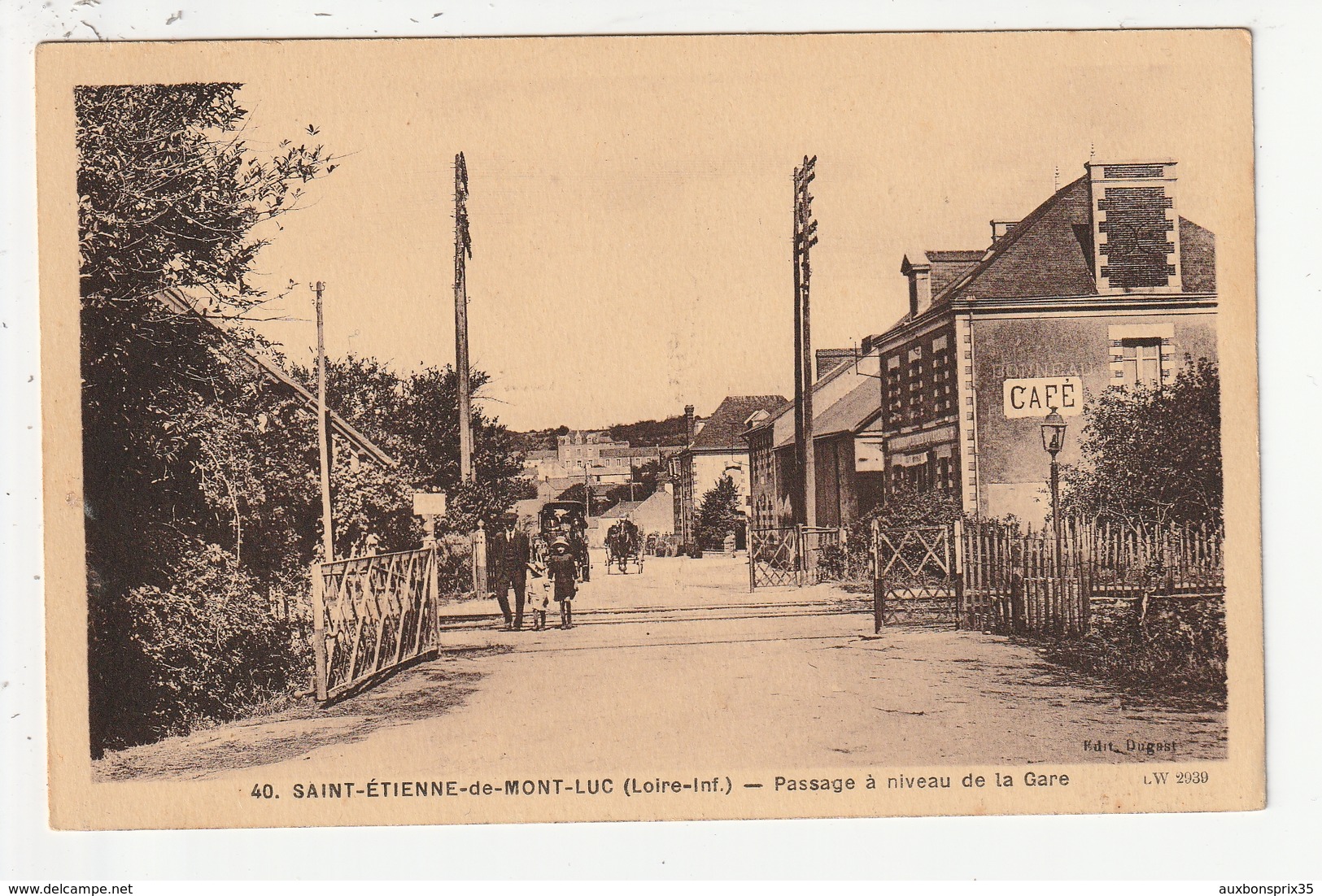 SAINT ETIENNE DE MONTLUC - PASSAGE A NIVEAU DE LA GARE - 44 - Saint Etienne De Montluc