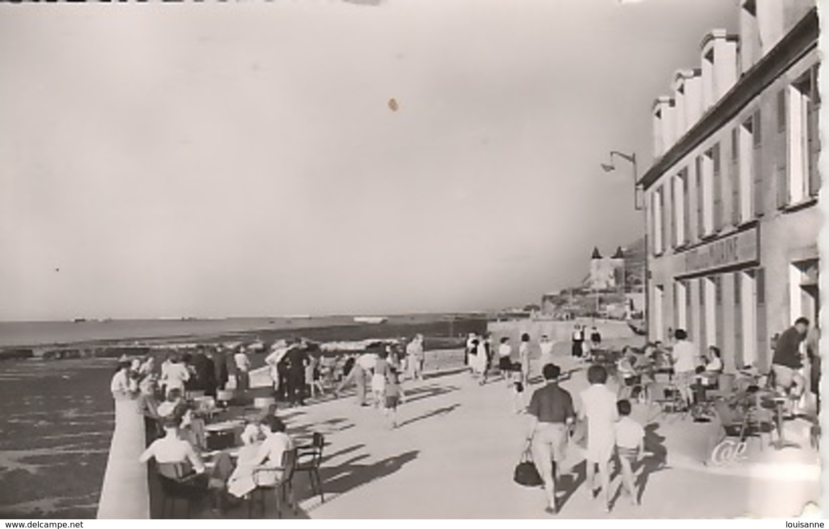 20 / 1 / 468. -   ARROMANCHES - LES - BAINS  ( 50 ).  PORT  DE  LA  LIBÉRATION  - LA  DIGUE  - C P S M - Otros & Sin Clasificación