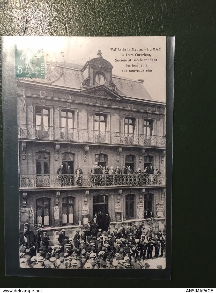 Vallée De La Meuse- FUMAY-La Lyre Ouvrière,Société Musicale Rendant Les Honneurs Aux Nouveaux élus - Fumay