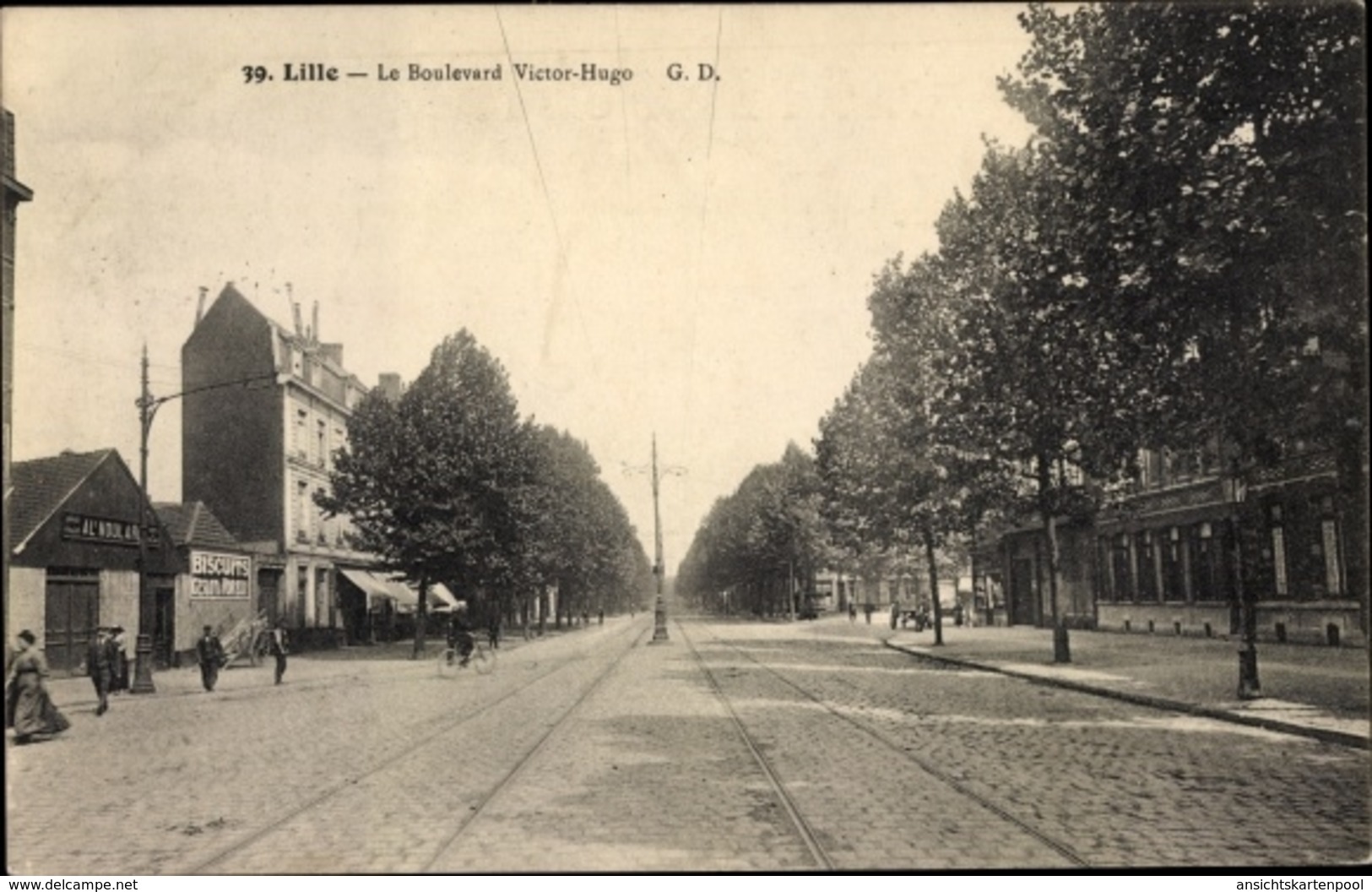 Cp Lille Nord, Le Boulevard Victor Hugo - Autres & Non Classés