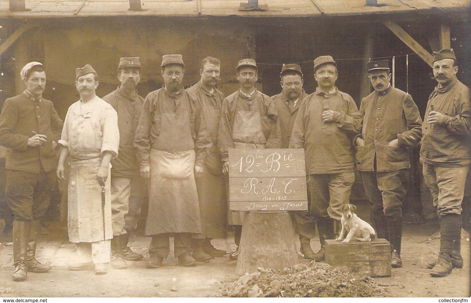 CARTE PHOTO MILITAIRE / CHIEN MASCOTTE - Regimientos