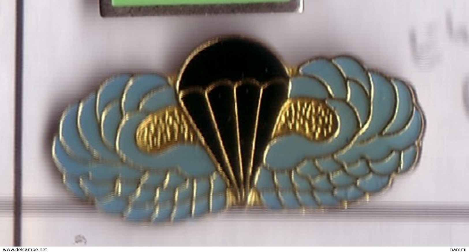 E41 Pin's  PARACHUTISME PARACHUTE Achat Immédiat - Parachutting