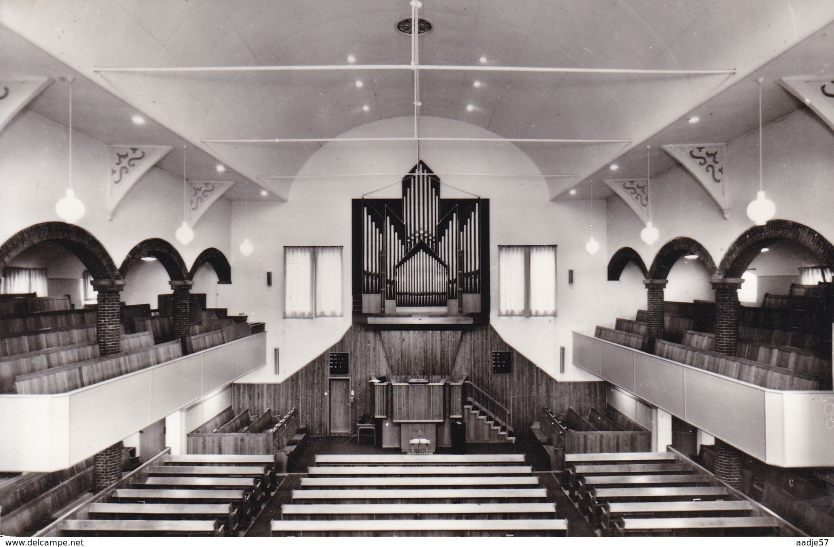 Sliedrecht, Interieur Van De Geref. Kerk  Linkeronderhoek Schuin - Sliedrecht