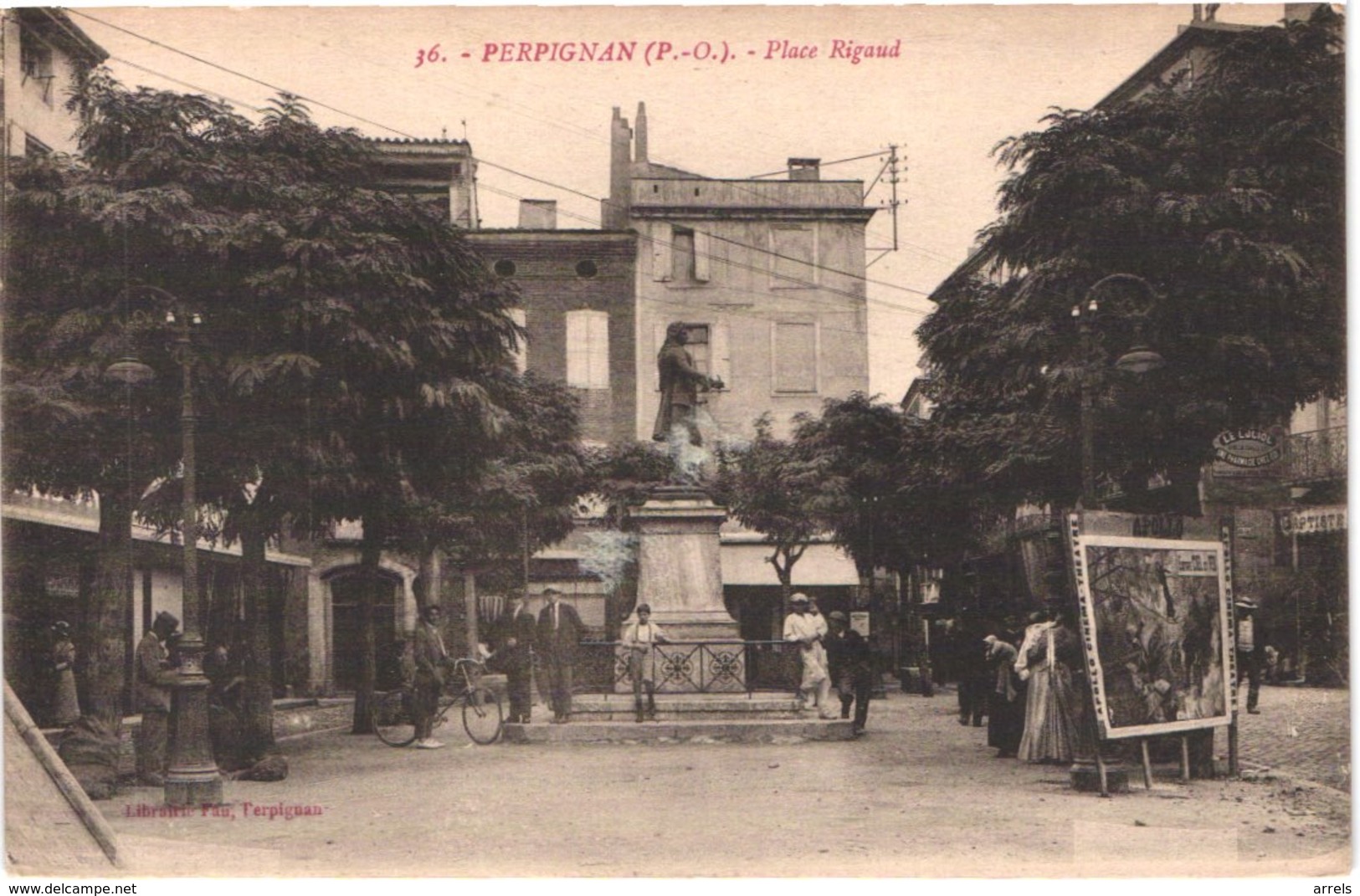 FR66 PERPIGNAN - Fau 36 - Place Rigaud - Animée - Belle - Perpignan