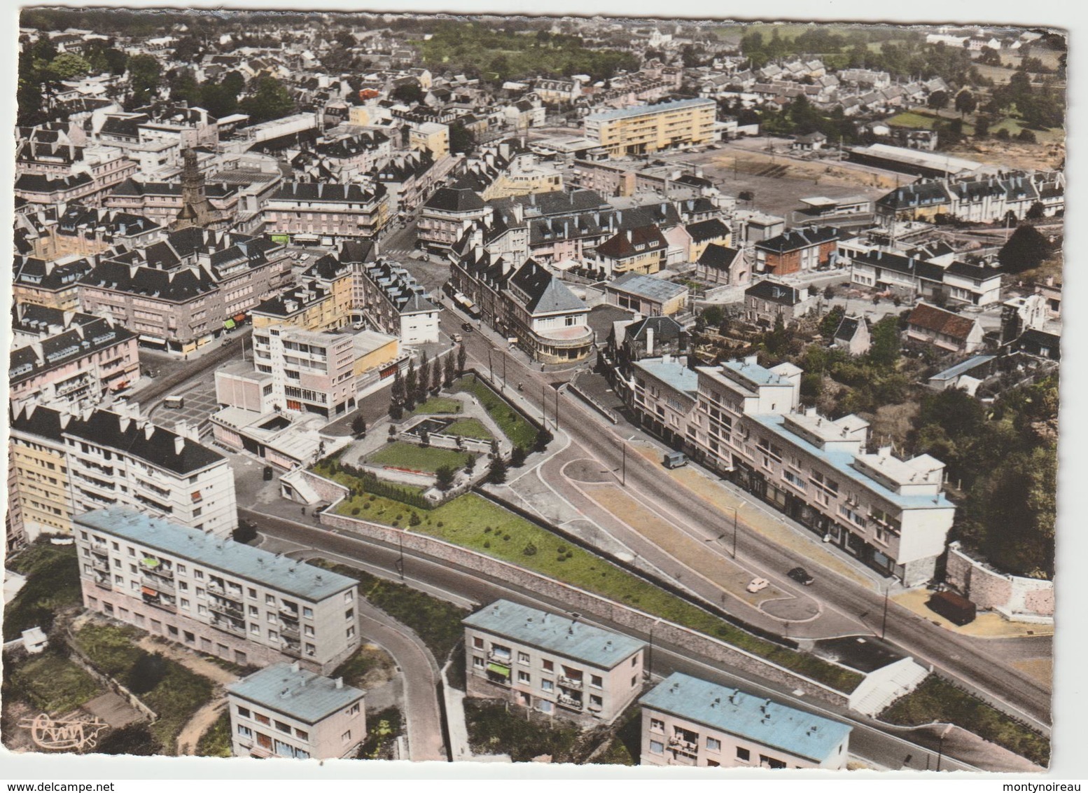 Calvados :  VIRE  : Vue  , Hotel  D E  Ville  Et  Jardins - Vire